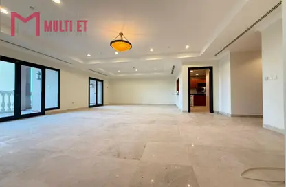 Apartment - 2 Bedrooms - 3 Bathrooms for rent in West Porto Drive - Porto Arabia - The Pearl Island - Doha