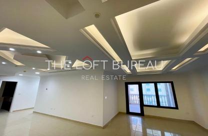 Apartment - 2 Bedrooms - 2 Bathrooms for sale in West Porto Drive - Porto Arabia - The Pearl Island - Doha