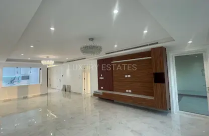 Townhouse - 2 Bedrooms - 3 Bathrooms for sale in West Porto Drive - Porto Arabia - The Pearl Island - Doha