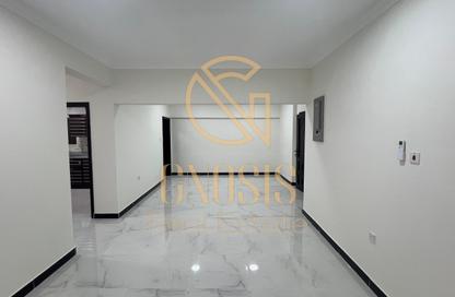 Apartment - 3 Bedrooms - 3 Bathrooms for rent in Al Muntazah - Doha