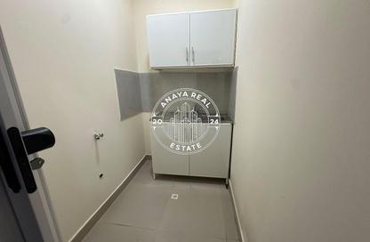 Apartment - Studio - 1 for rent in Al Duhail - Al Duhail - Doha