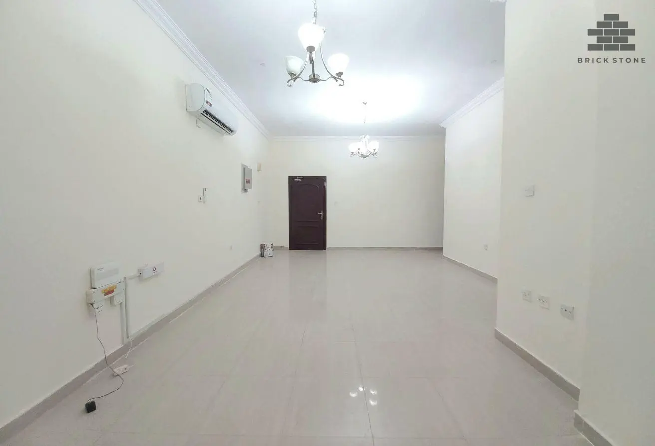 63249052 - Property Main Image