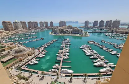 Apartment - Studio - 2 Bathrooms for rent in West Porto Drive - Porto Arabia - The Pearl Island - Doha