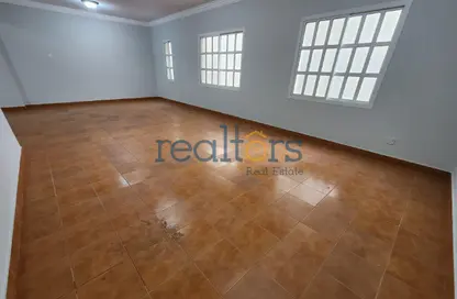 Apartment - 2 Bedrooms - 2 Bathrooms for rent in Al Mansoura - Al Mansoura - Doha