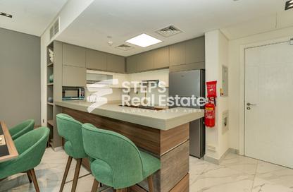 Apartment - 2 - 3 for sale in Crescent Building - Yasmeen City - Lusail