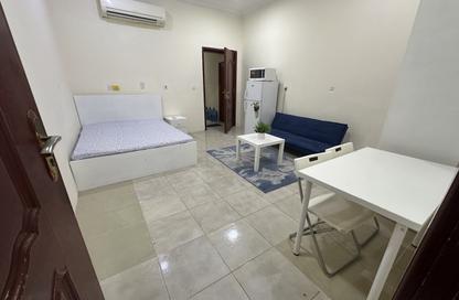 Apartment - Studio - 1 for rent in West Bay - West Bay - Doha
