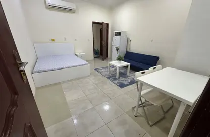 Apartment - 1 Bathroom for rent in West Bay - West Bay - Doha