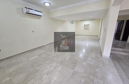 Villa - 4 Bedrooms - 5 Bathrooms for rent in Al Soudan - Al Soudan - Doha
