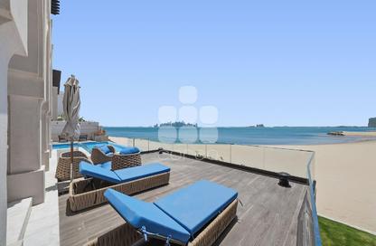 Villa - 5 Bedrooms - 7 Bathrooms for rent in La Plage Villas - The Villas - The Pearl Island - Doha