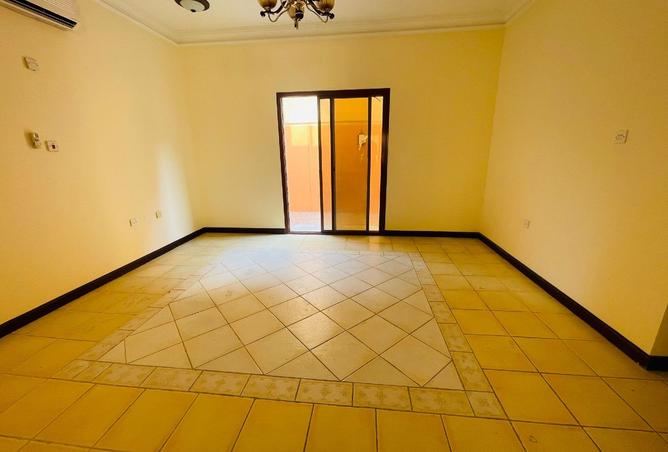 982101 - Property Image 3