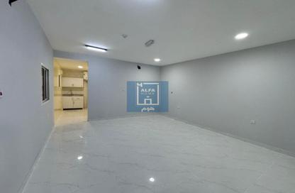 Apartment - Studio - 1 for rent in Bin Omran 35 - Fereej Bin Omran - Doha Apartment - Studio - 1 for rent in Bin Omran 35 - Fereej Bin Omran - Doha