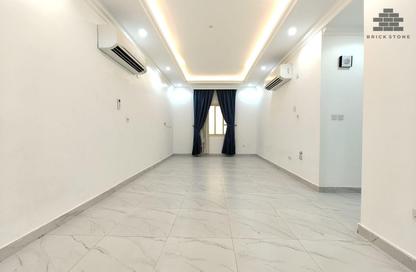 Apartment - 3 - 3 for rent in Muntazah 70 - Al Muntazah - Doha