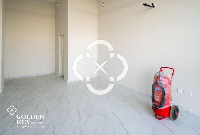 54248160 - صورة العقار 3