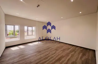Apartment - 2 Bedrooms - 3 Bathrooms for rent in Fereej Kulaib - Doha