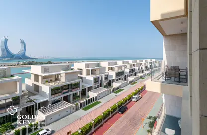 شقة - 2 غرف نوم - 3 حمامات للايجار في كريستال ريزيدنس - جزيرة جيوان - جزيرة اللؤلؤة - الدوحة