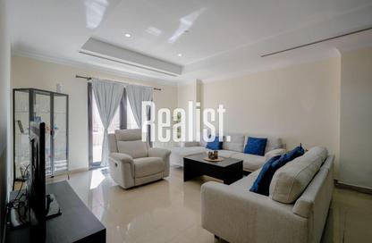 Apartment - 1 Bedroom - 2 Bathrooms for rent in West Porto Drive - Porto Arabia - The Pearl Island - Doha Apartment - 1 Bedroom - 2 Bathrooms for rent in West Porto Drive - Porto Arabia - The Pearl Island - Doha