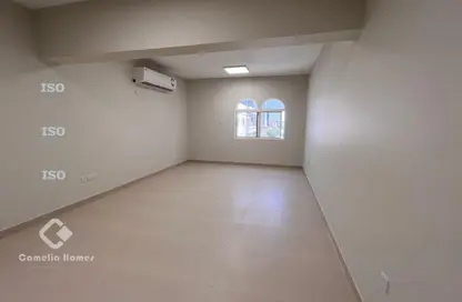 Apartment - 2 Bedrooms - 1 Bathroom for rent in Old Salata - Salata - Doha