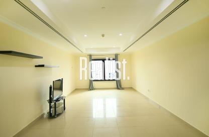 Apartment - Studio - 1 Bathroom for rent in East Porto Drive - Porto Arabia - The Pearl Island - Doha