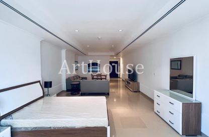 Apartment - Studio - 1 for rent in Porto Arabia - The Pearl Island - Doha