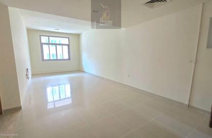 Apartment - 5 Bedrooms - 6 Bathrooms for rent in Al Sadd Road - Al Sadd - Doha Apartment - 5 Bedrooms - 6 Bathrooms for rent in Al Sadd Road - Al Sadd - Doha