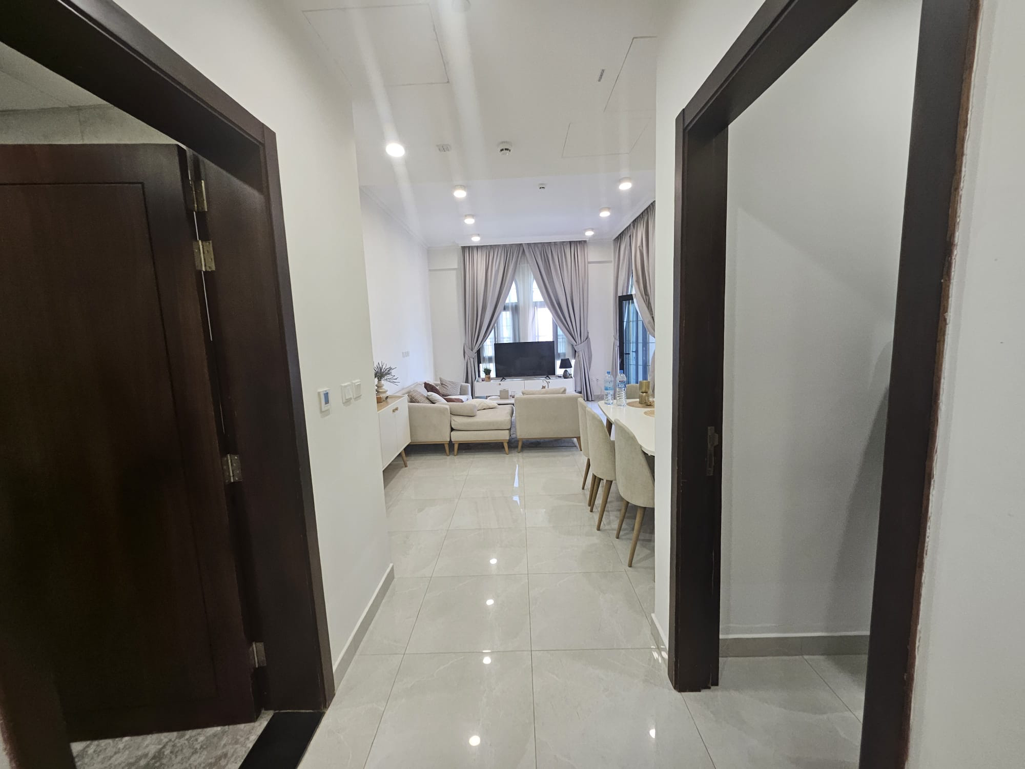 ELEGANT 1 BHK FF WITH SEA VIEW BALCONY IN FOXHILS thumbnail 13