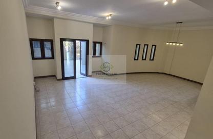 Villa - 3 Bedrooms - 4 Bathrooms for rent in Old Airport Road - Old Airport Road - Doha