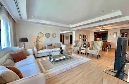 شقة - 3 غرف نوم - 4 حمامات للايجار في طريق بورتو الشرقي - بورتو أرابيا - جزيرة اللؤلؤة - الدوحة