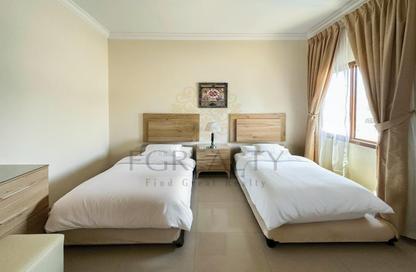Compound - 4 Bedrooms - 4 Bathrooms for rent in Ain Khalid Gate - Ain Khaled - Doha