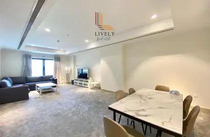 Apartment - 1 Bedroom - 2 Bathrooms for rent in West Porto Drive - Porto Arabia - The Pearl Island - Doha