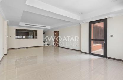 Apartment - 1 Bedroom - 2 Bathrooms for rent in East Porto Drive - Porto Arabia - The Pearl Island - Doha