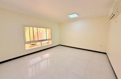 Compound - 5 Bedrooms - 5 Bathrooms for rent in Bu Hamour Street - Abu Hamour - Doha