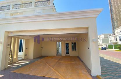 Villa - 6 Bedrooms - 7 Bathrooms for rent in Floresta Gardens - Floresta Gardens - The Pearl Island - Doha