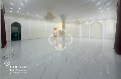 Villa - 5 - 5 for rent in Old Al Rayyan - Al Rayyan - Doha