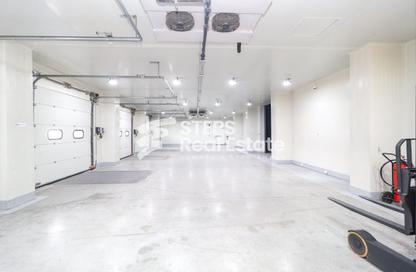Warehouse - Studio - 1 Bathroom for rent in East Industrial Street - Birkat Al Awamer - Al Wakra