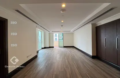 Apartment - Studio - 1 Bathroom for rent in Viva West - Viva Bahriyah - The Pearl Island - Doha