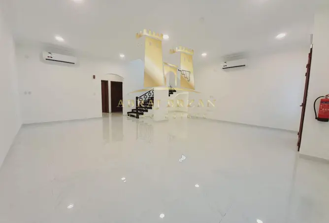 63921195 - Property Image 2