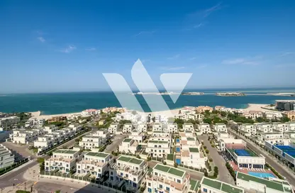 Apartment - 2 Bedrooms - 4 Bathrooms for sale in Floresta Gardens - Floresta Gardens - The Pearl Island - Doha