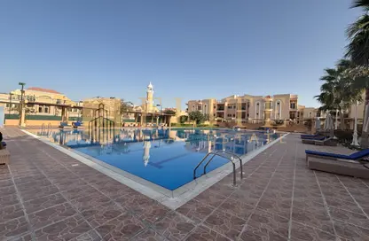 فيلا - 4 غرف نوم - 5 حمامات للايجار في حدائق الفردان - ابو سدرة - الريان - الدوحة