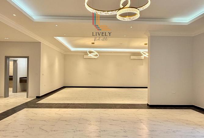 1013879 - Property Image 2