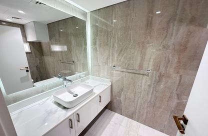 Apartment - 2 Bedrooms - 3 Bathrooms for rent in East Porto Drive - Porto Arabia - The Pearl Island - Doha
