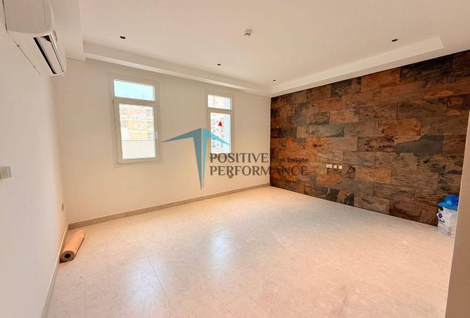 52000200 - Property Main Image