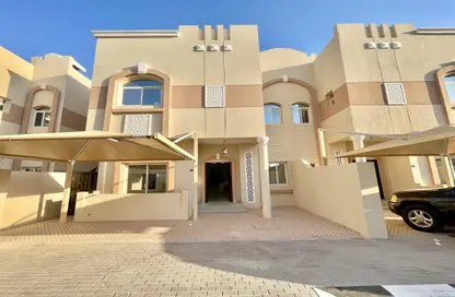 Villa - 5 Bedrooms - 4 Bathrooms for rent in Ain Khaled Villas - Ain Khaled - Doha