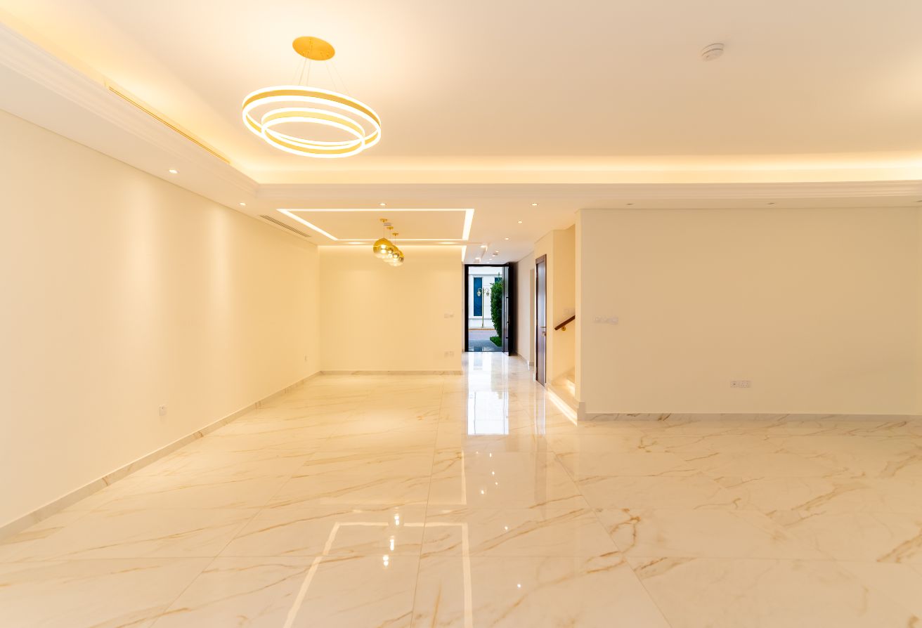 NO AGENCY FEE | SPACIOUS VILLA 5BR | Floresta