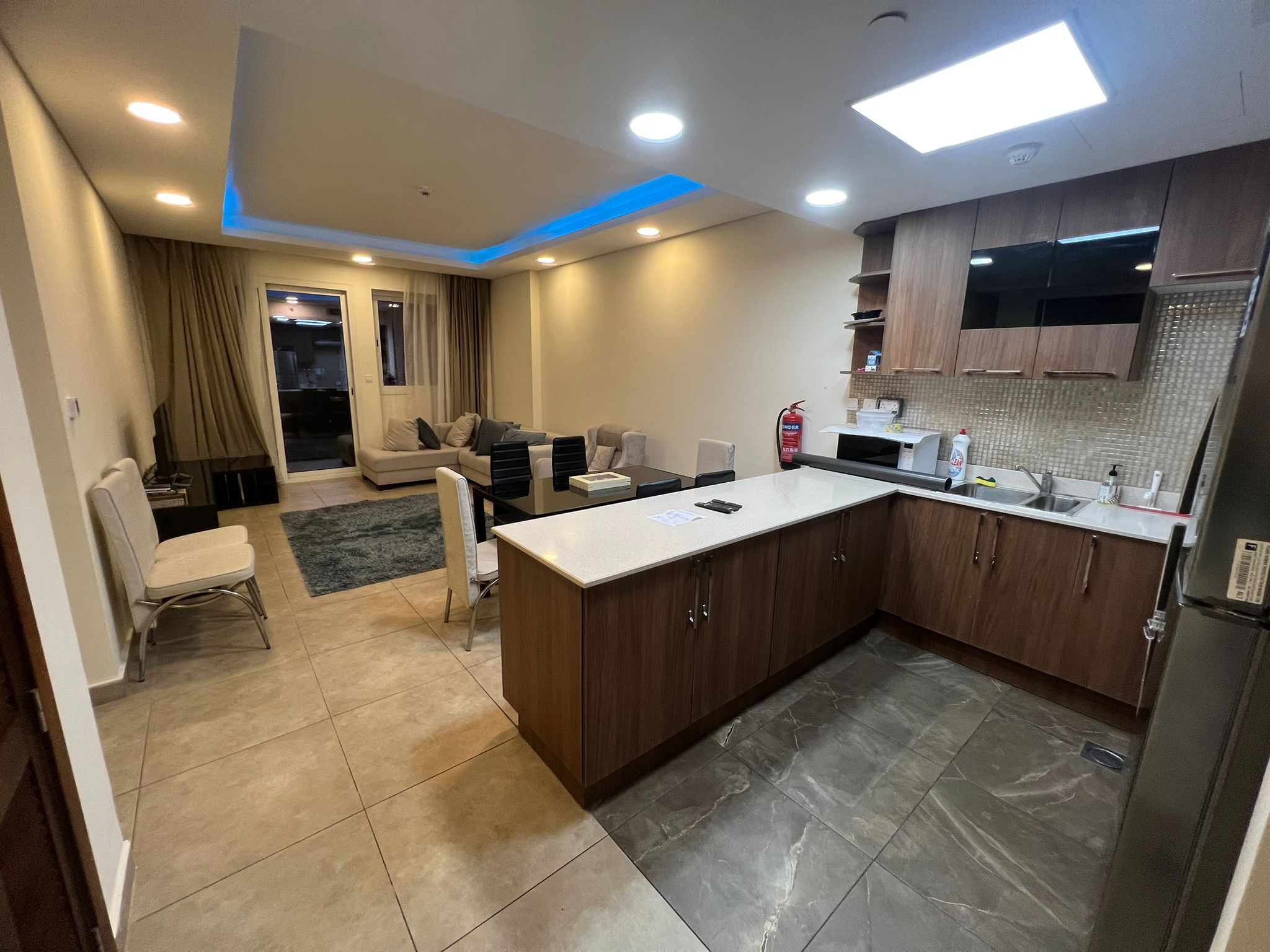 ELEGANT 2BEDROOM FULLY FURNISHED WITH BALCONY thumbnail 8