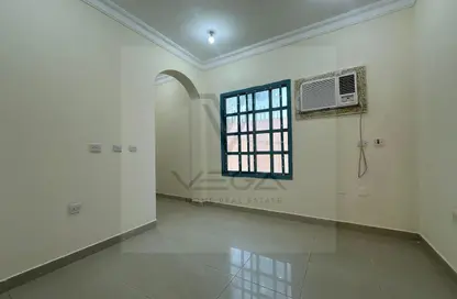 Villa - 6 Bedrooms - 6 Bathrooms for rent in Al Sakhama - Doha