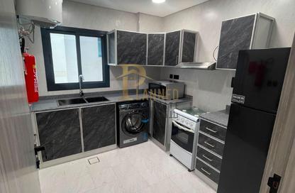 Whole Building - 2 Bedrooms - 2 Bathrooms for sale in Al Muntazah - Doha