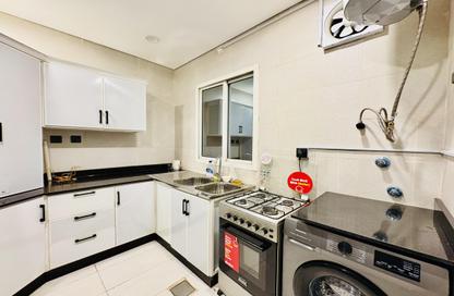 Apartment - 2 Bedrooms - 2 Bathrooms for rent in Umm Ghwailina Comm - Umm Ghuwalina - Umm Ghuwailina - Doha