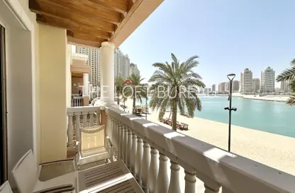 تاون هاوس - غرفة نوم - 2 حمامات للايجار في فيفا غرب - فيفا بحرية - جزيرة اللؤلؤة - الدوحة