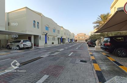 Villa - 4 Bedrooms - 4 Bathrooms for rent in Salata Villas - Salata - Doha