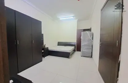Apartment - Studio - 1 Bathroom for rent in Anas Street - Fereej Bin Mahmoud North - Fereej Bin Mahmoud - Doha